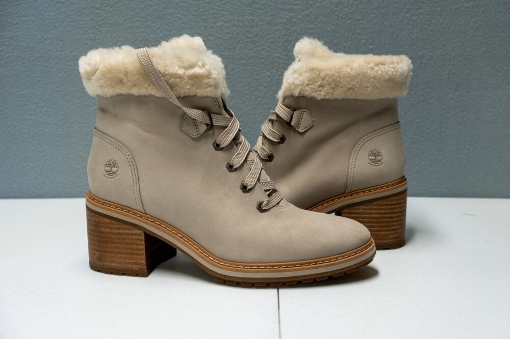Timberland Waterproof Fur Lined Heeled Boots Womens 9 Beige Leather
